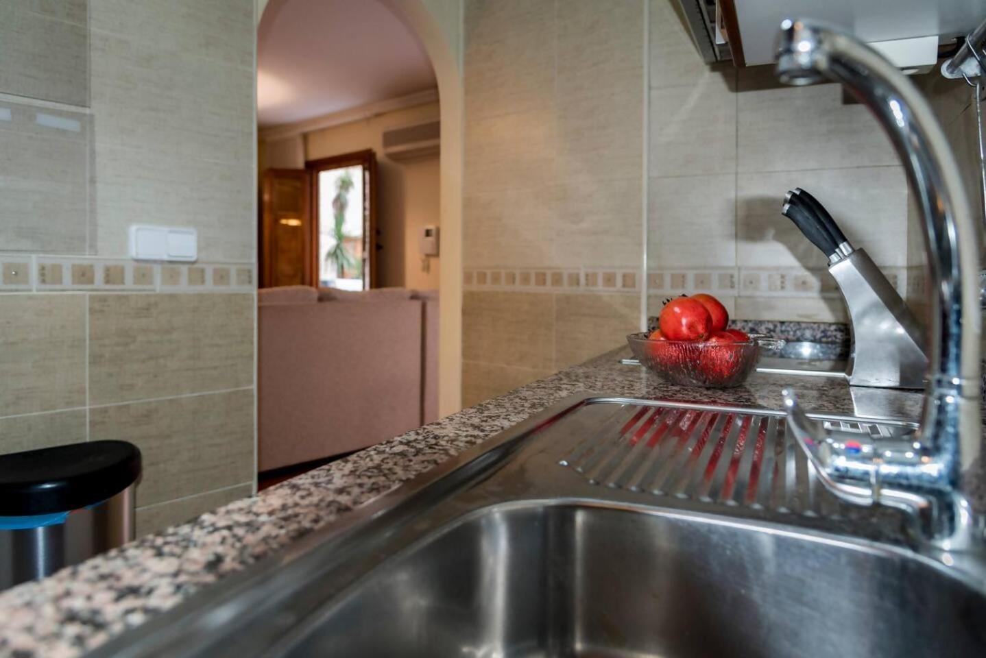 La Dama Del Jardin Del Nuncio Apartment Toledo Ngoại thất bức ảnh